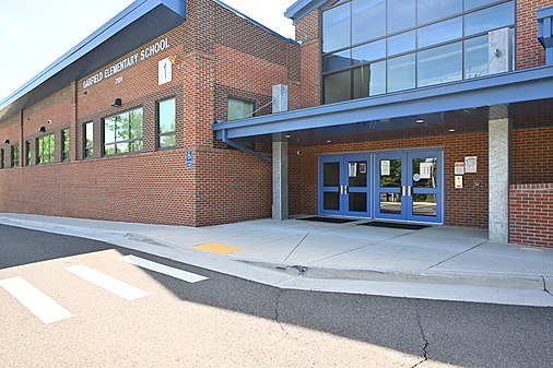 Garfield Elementary School entrance, Springfield, VA