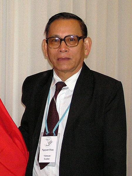 File:Giao su Nguyen Chau.jpg