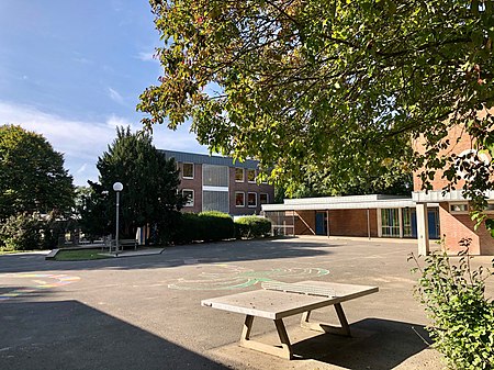 Grundschule Bossental, Hauptgebäude