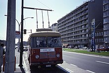 Loading up the flywheel with three-phase charging Gyrobus aan het opladen.jpg