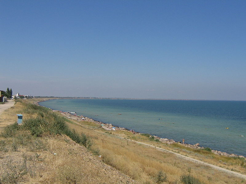 Fitxer:Henichesk beach.jpg