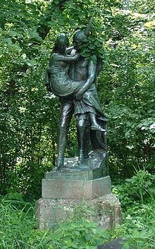 Hiawatha and Minnehaha, a bronze sculpture created by Jacob Fjelde in 1912 near Minnehaha Falls in Minneapolis Hiawatha and Minnehaha.jpg