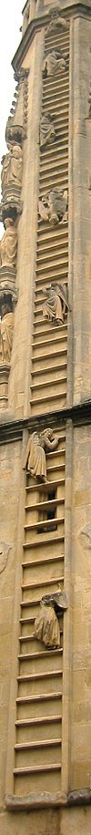 Les anges montent l'échelle de Jacob. Sculpture sur la façade ouest de l'Abbaye de Bath.dans le Somerset. C'est la dernière grande église gothique construite en Angleterre.-