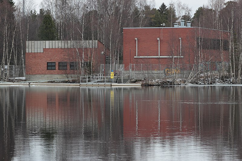 File:Hintta Waterworks Oulu 20140323.jpg