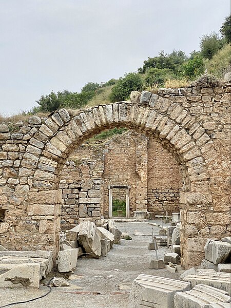 File:House Ruins, Ephesus Archaeological Site, Selcuk, Turkiye (53526891202).jpg