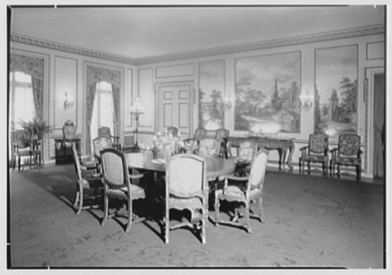 File:Howard C. Brokaw, residence in Brookville, Long Island, New York. LOC gsc.5a13029.tif