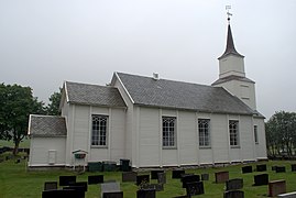 Hustad kirke 2012.jpg