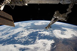 ISS040-E-125620 - View of Earth.jpg