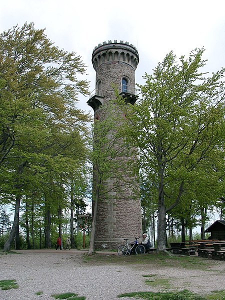 File:Ilmenau Kickelhahn Turm.jpg