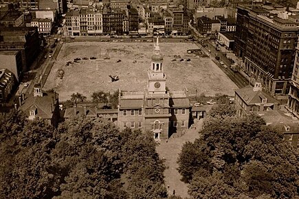 Independence Hall, with newly demolished First Block of Independence Mall, 1952. Independence Mall 1952 NPS photo.jpg