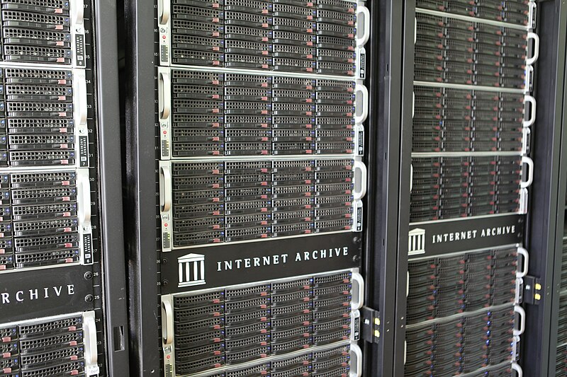 File:Internet Archive servers 5034 - Jason Scott.jpg