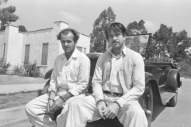 Nicholson and Warren Beatty filming The Fortune (1975)