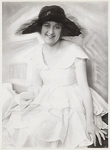 Margie Morris (1918)