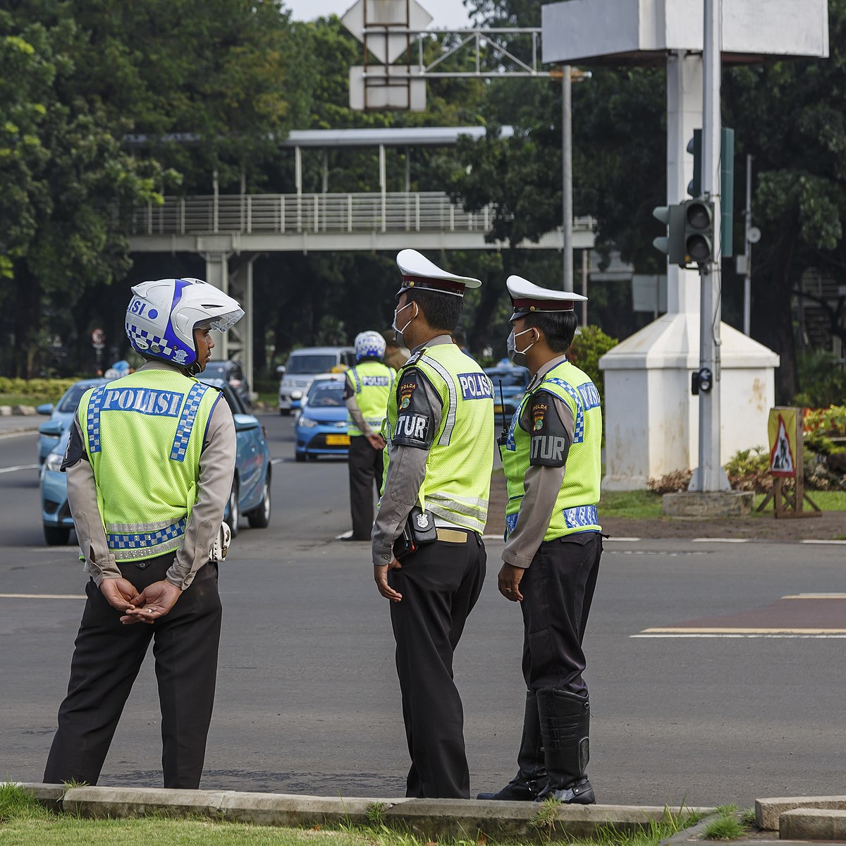 women police officers around the world