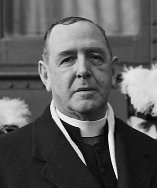 <span class="mw-page-title-main">John Joseph Cantwell</span> American Catholic prelate (1874–1947)