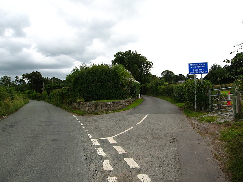 File:Junction on the road from Llanasa - geograph.org.uk - 3611755.jpg