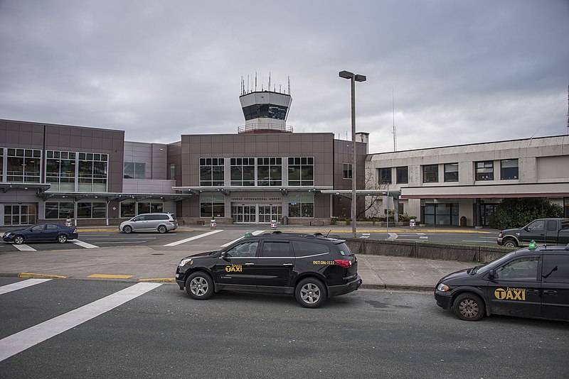 File:Juneau Airport Terminal 693.jpg