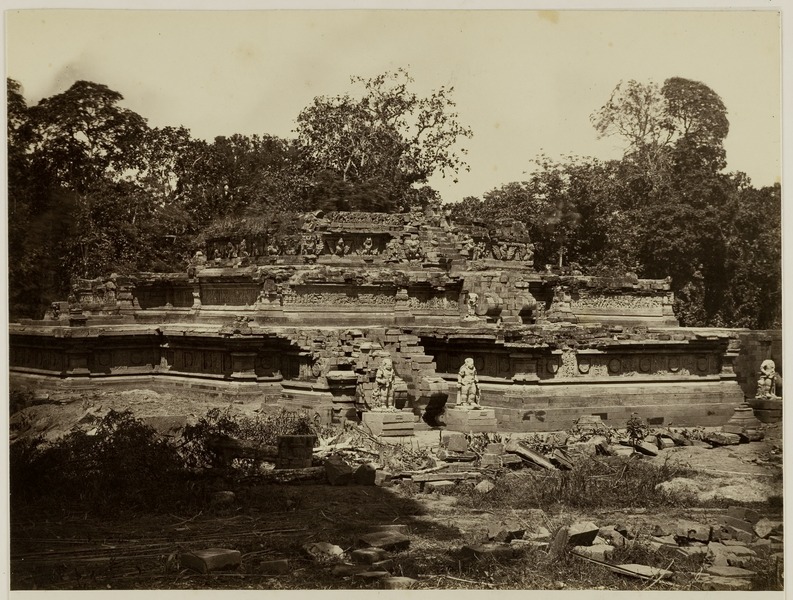 File:KITLV 28304 - Isidore van Kinsbergen - Panataran near Blitar - 1867-02-1867-06.tif