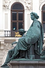 Thumbnail for File:Kaiser Franz-Denkmal Hofburg Wien 2015 Sitzfiguren Stärke Gerechtigkeit 3.jpg