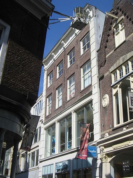 File:Kalverstraat 71 Amsterdam 01.jpg