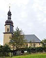 Kirche (mit Ausstattung) sowie Kirchhof mit Einfriedung und Kirchhofstor