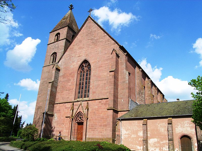 File:Kyllburg Stiftskirche from West.JPG