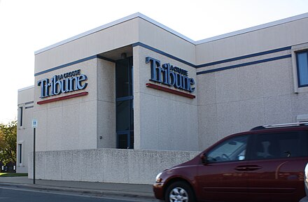 Former headquarters of the Tribune from 1973–2020.