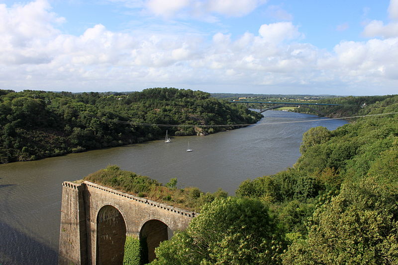 File:La Roche Bernard - River Vilaine.jpg