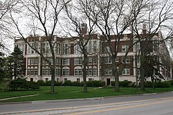 Lake Shore Apartments 4.JPG