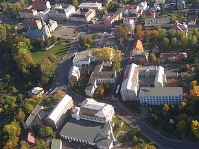 Letecký snímek náměstí ve Varnsdorfu.jpg