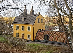 Lorensberg 1, Södermalm, 2018.jpg