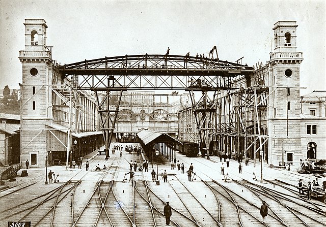Construction of the train shed in 1870.