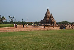 Mamallapuram, The Shore Temple 2, India.jpg