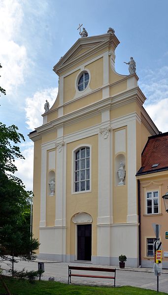 File:Maria Himmelfahrt, Heiligenkreuz, Gutenbrunn 04.jpg