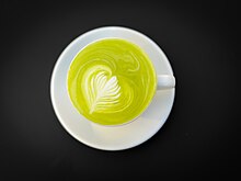 Matcha Cappucino mit Matcha anstelle von Espresso