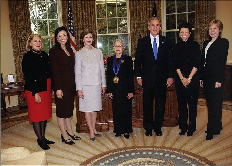 File:Medal of Honor ceremony.jpg