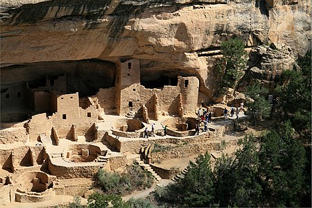 Mesa Verde National Park Cliff Palace Right Part 2006 09 12.jpg