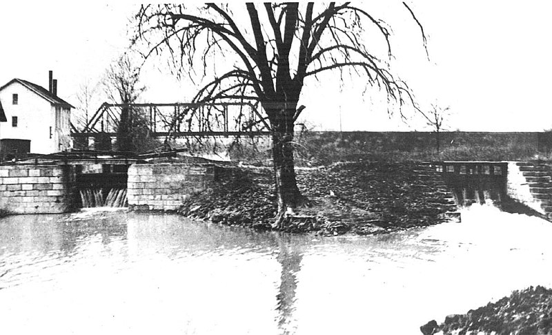 File:Miami and Erie Canal, Providence Township, Ohio, 1904 - DPLA - de3b696da6d711dc08e9c03f53eb7226.jpg