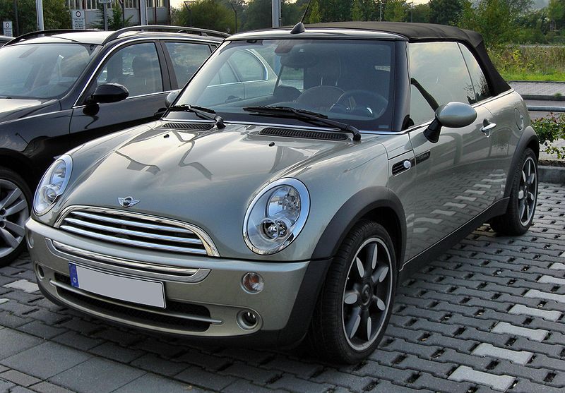 File:Mini Cooper Cabriolet Sidewalk front 20090919.jpg