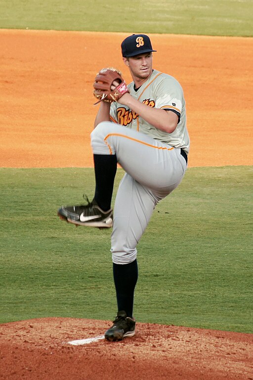 File:Montgomery-biscuits-minor-league-baseball-pitcher-34-Jacob-Thompson.jpg  - Wikimedia Commons