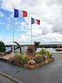 Monument aux marins péris en mer, Ouistreham.jpg