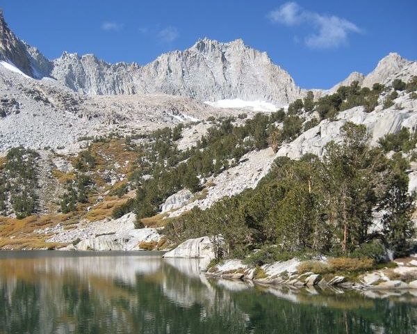 The Sierra Nevada portrayed the mountains of Ba'ku.