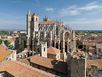 Cathédrale Saint-Just et Saint-Pasteur, à Narbonne (Languedoc-Roussillon), vue du donjon Gilles Aycelin. (définition réelle 4 005 × 2 946)