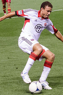 DeLeon playing for DC United in 2012 Nick DeLeon (cropped).jpg