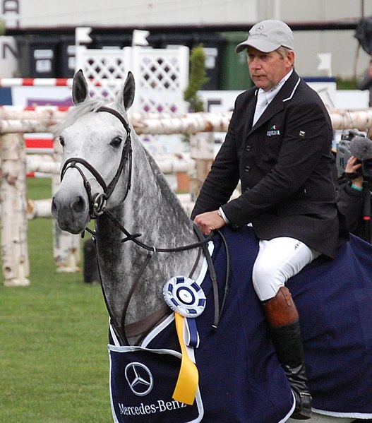 File:Nick Skelton mit Carlo, CSI 5 Hamburg 2012.JPG