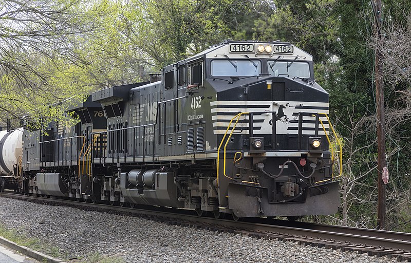 File:Norfolk Southern GE AC44C6M 4162 Shepherdstown WV1.jpg