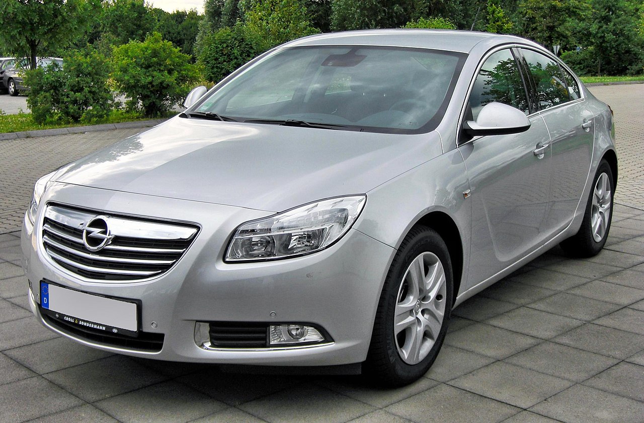 Opel Insignia (2009) - pictures, information & specs