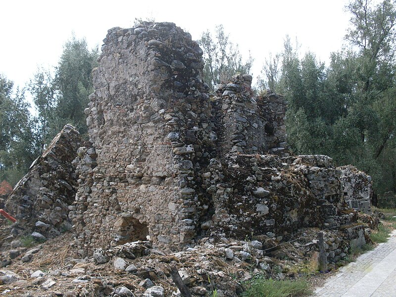 File:Oppido Mamertina, ruderi Campanile della Cattedrale..JPG