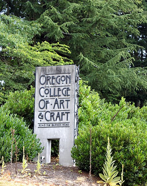 File:Oregon College of Art and Craft entrance - Portland Oregon.jpg