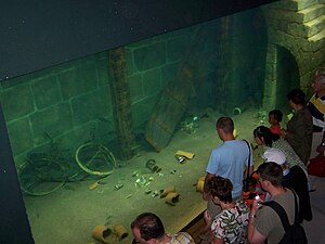 Ozeaneum Stralsund: Ausstellungen, Aquarien, Gebäude